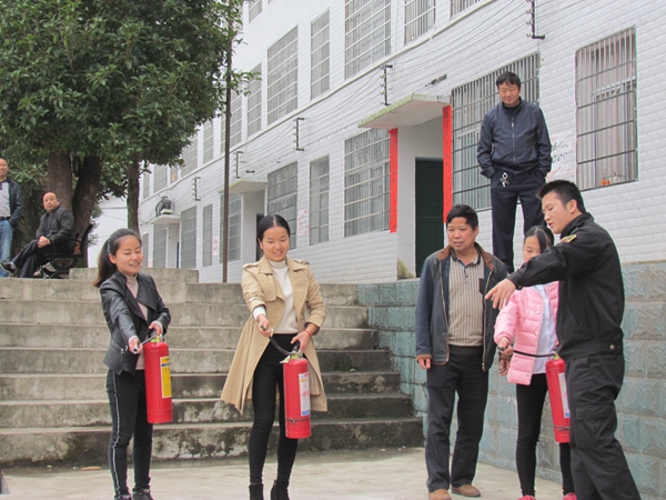 清浪乡组织消防培训及应急演练